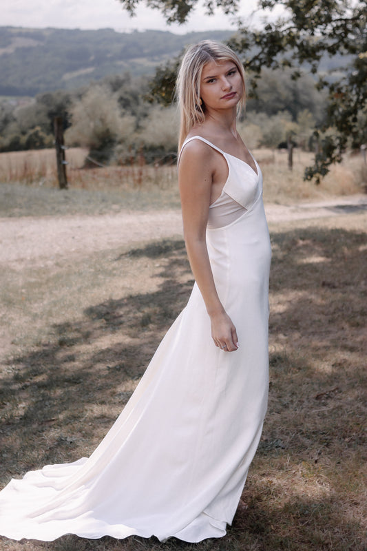 ROBE SKYE